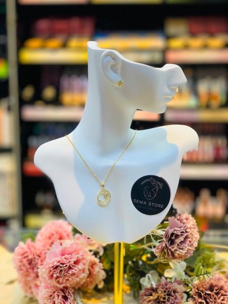 قلادة (Necklace) ستانلس لون ذهبي 