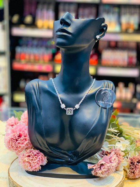 قلادة (Necklace) ستانلس لون فضي
