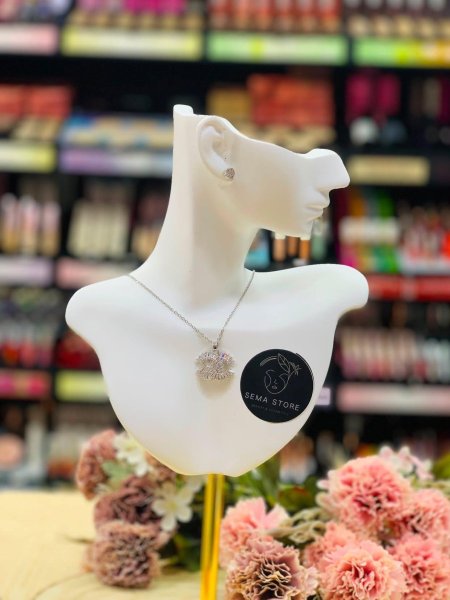 قلادة (Necklace) ستانلس لون فضي (شانييل)