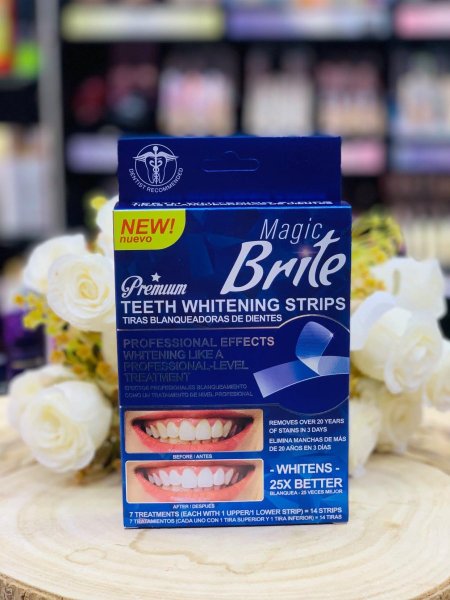 لزقات تبييض الأسنان