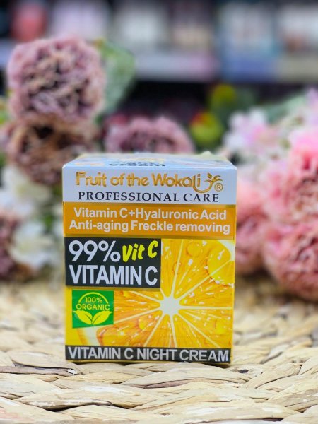 كريم ترطيب وتفتيح vitamin c للوجه