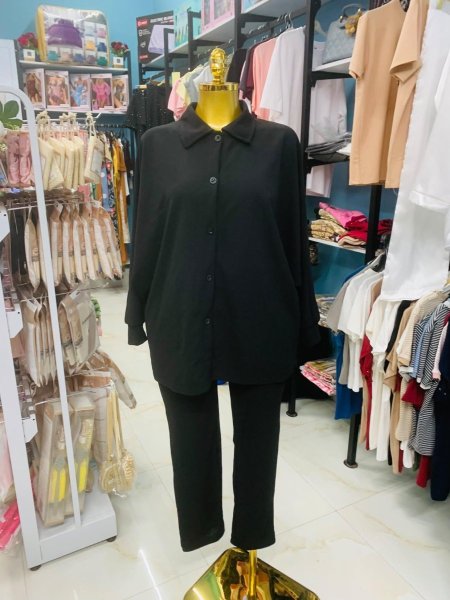 طقم خريفي أنيق باللون الأسود